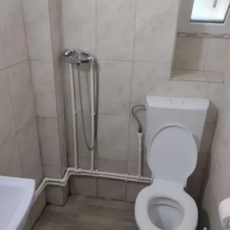 Casa Ratiu Pensión